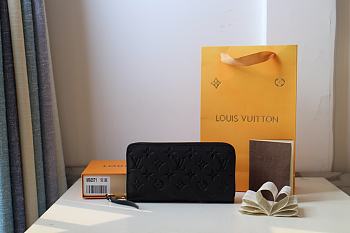 LV Zippy Wallet M60571 