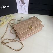 Chanel WOC AP2289 - 2