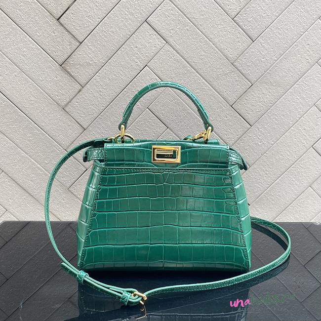 Fendi peekaboo mini green  - 1