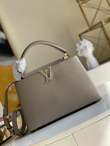 LV Capucines M94428