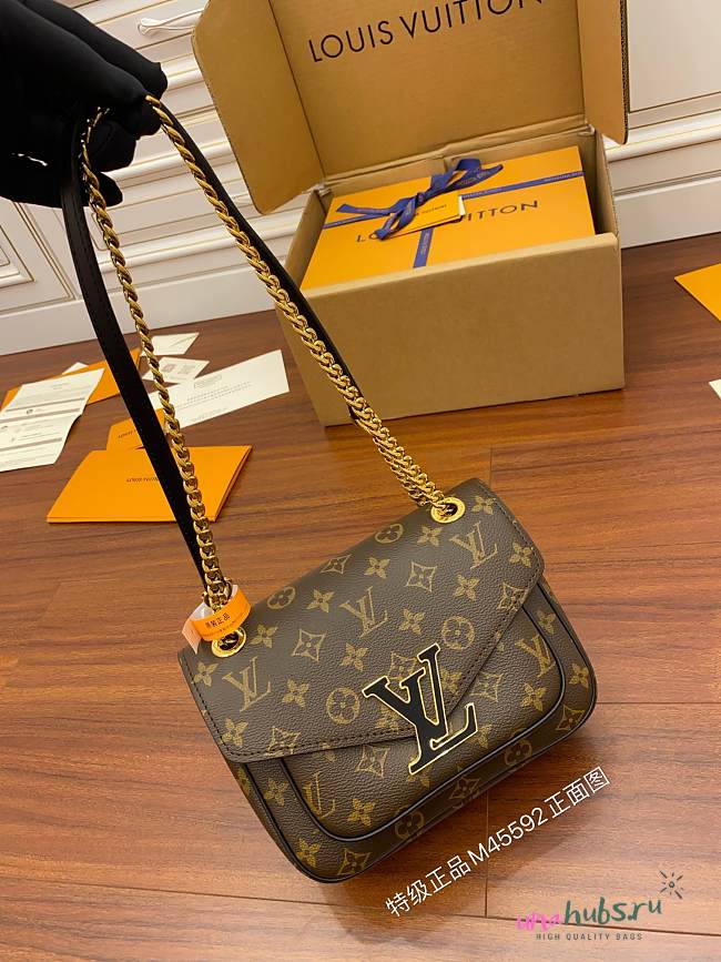 LV Passy M45592 - 1