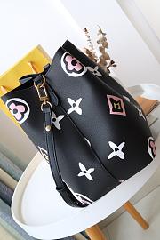 LV neonoe bag M45821 Black  - 2