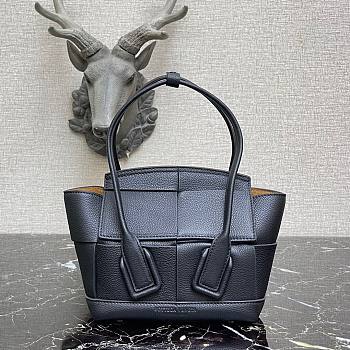 Bottega Veneta Mini intreccio leather top handle bag black