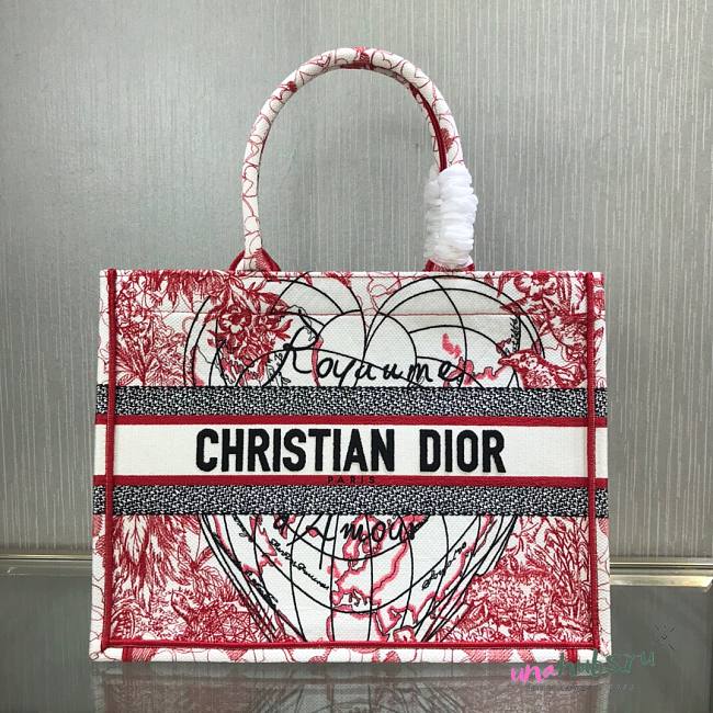 Dior D-Royaume d'Amour Embroidery Book Tote 36cm - 1