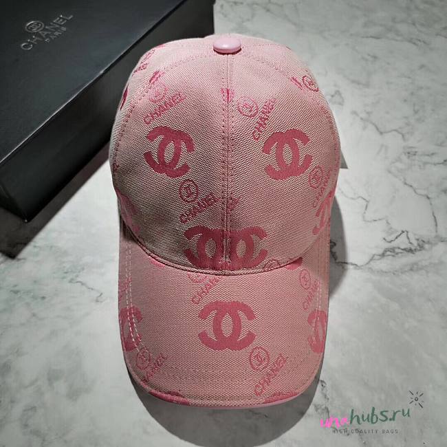 Chanel pink hat - 1