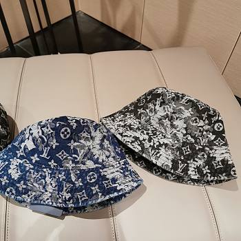 Louis vuitton round hat 