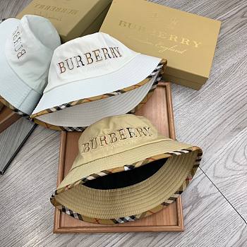 Buberry round hat 