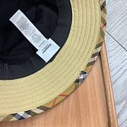 Buberry round hat  - 4