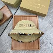 Buberry round hat  - 2