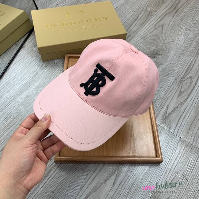 Buberry hat pink  - 1