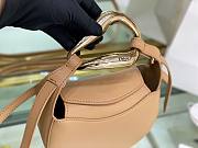 Chloe kiss purse in small grain calfskin beige - 4