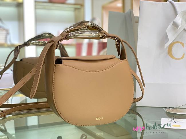 Chloe kiss purse in small grain calfskin beige - 1