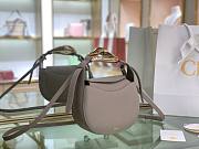 Chloe kiss purse in small grain calfskin gray - 6