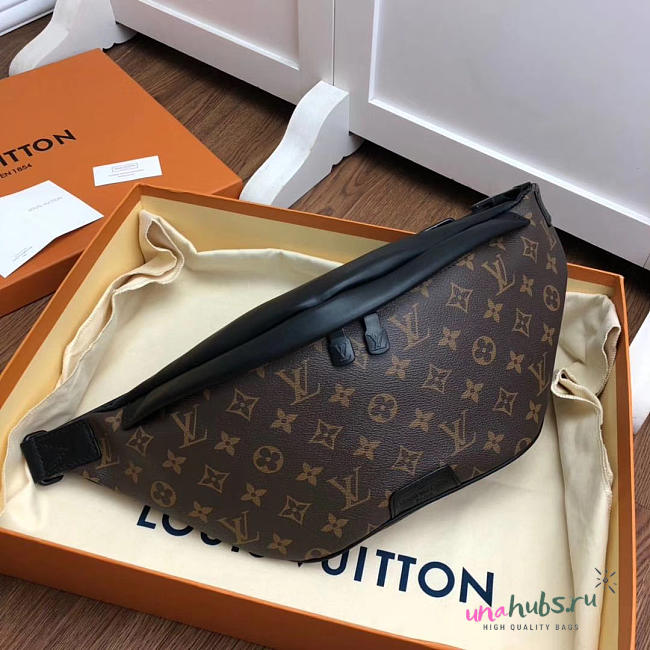 Louis Vuitton Discovery Bumbag Monogram Eclipse Canvas M44336 - 1