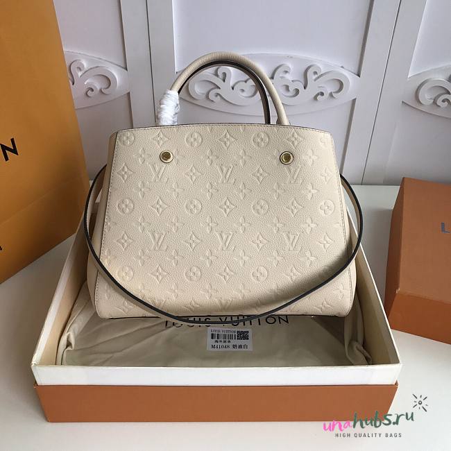 Louis Vuitton Montaigne Large Beige - 1