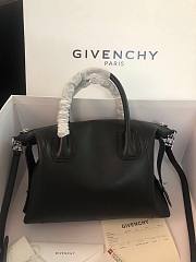 Givency Small Antigona Soft Bag In Black Leather  - 6