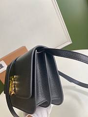 Burberry TB crossbody bag 21cm in black - 3