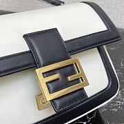 Fendi Baguette chain white leather bag 27cm 8BR783 - 6