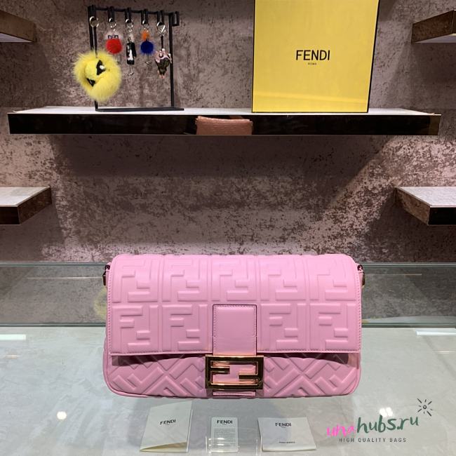 Fendi Baguete pink leather bag 32cm - 1