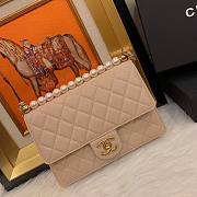 Chanel pearl Woc leather rhombic flap bag in beige  - 3