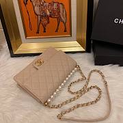 Chanel pearl Woc leather rhombic flap bag in beige  - 6