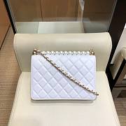 Chanel pearl Woc leather rhombic flap bag in white - 2