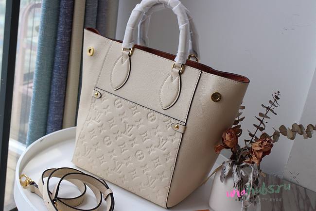 Louis Vuitton Fold Tote MM Monogram in Cream M45409 - 1