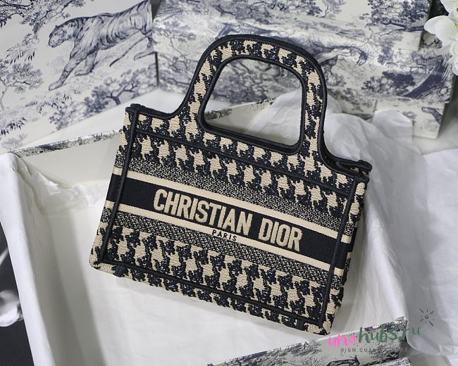 Dior Mini Book Tote 23cm - 1