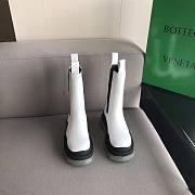 Bottega Veneta Boots in white/black - 4