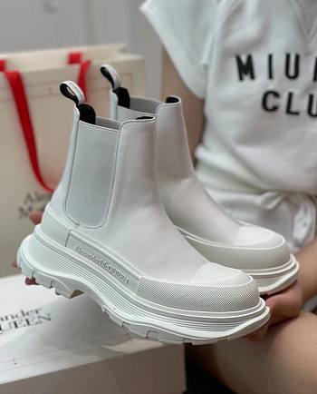 Alexander McQueen Boots Leather in White