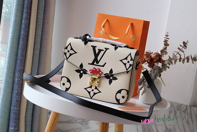 Louis Vuitton Crafty Pochette Metis in White M45385  - 1