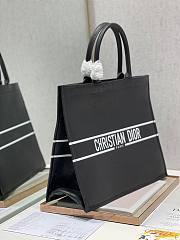 Dior tote book in black leather 41cm - 4