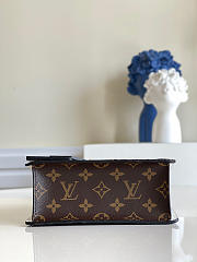 Louis Vuitton LV Spring Street M90376 - 3