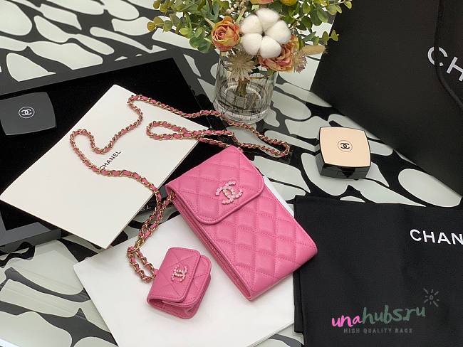 Chanel air pod phone case pink - 1