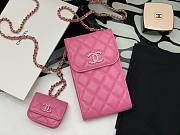 Chanel air pod phone case pink - 2