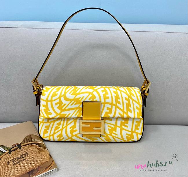 Fendi BAGUETTE 1997 yellow glazed canvas bag - 1