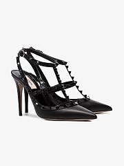 Valentino Black Leather Rockstud high heels - 5