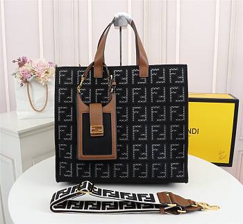 Fendi FF monogram totebag in black F0608