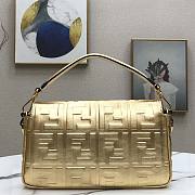 Fendi BAGUETTE Golden leather bag 26cm - 4