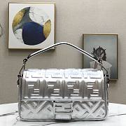 Fendi BAGUETTE Silver leather bag 26cm - 5