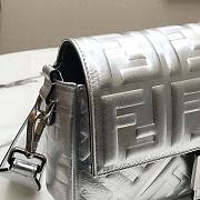 Fendi BAGUETTE Silver leather bag 26cm - 3