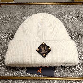 Louis Vuitton white hat 