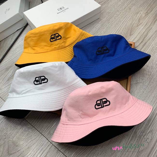 Balenciaga round hat  - 1