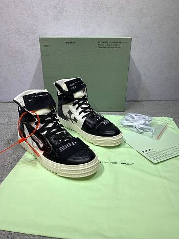 Off-White sneaker 