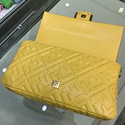 Fendi Baguette yellow leather bag 32cm - 3