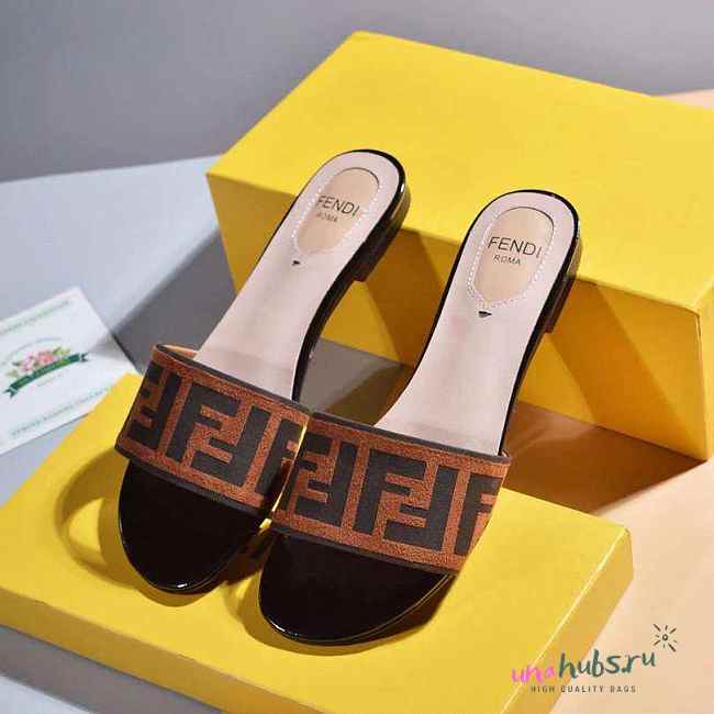 Fendi slippers - 1