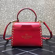 Valentino Garavani Rockstud Alcove red leather tote bag - 2