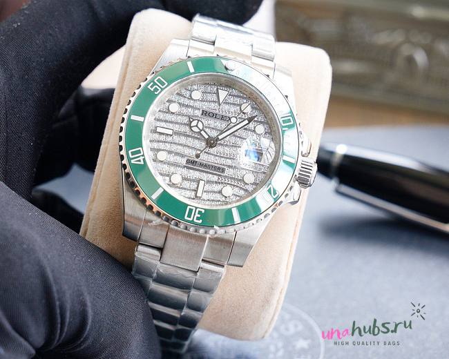 Rolex 40mm silver - green - 1