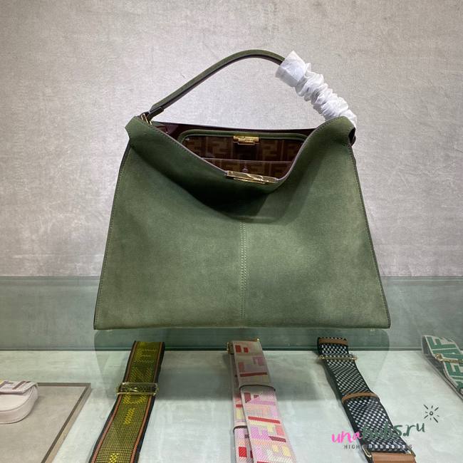 Fendi Peekaboo in green leather 42cm - 1