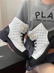 Chanel white CC boots - 4